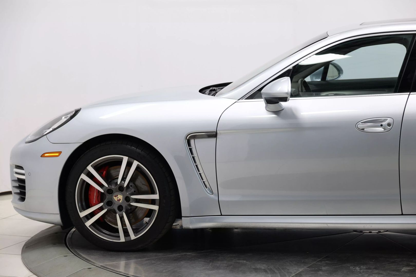 2014 Porsche Panamera - Image 7
