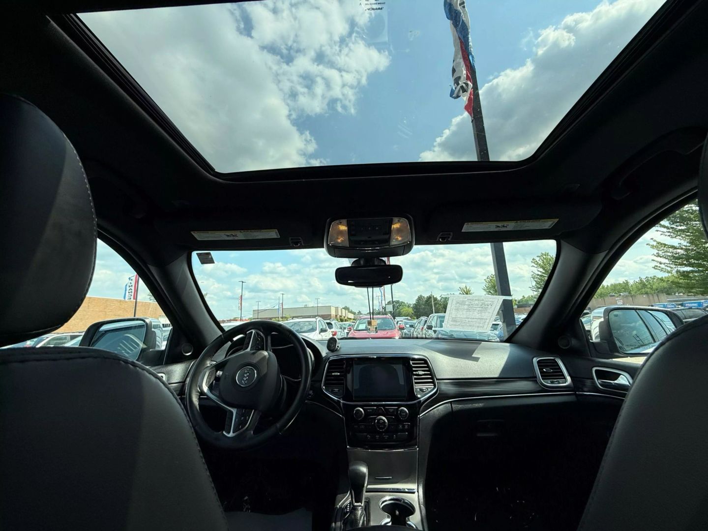 2019 Jeep Grand Cherokee - Image 48