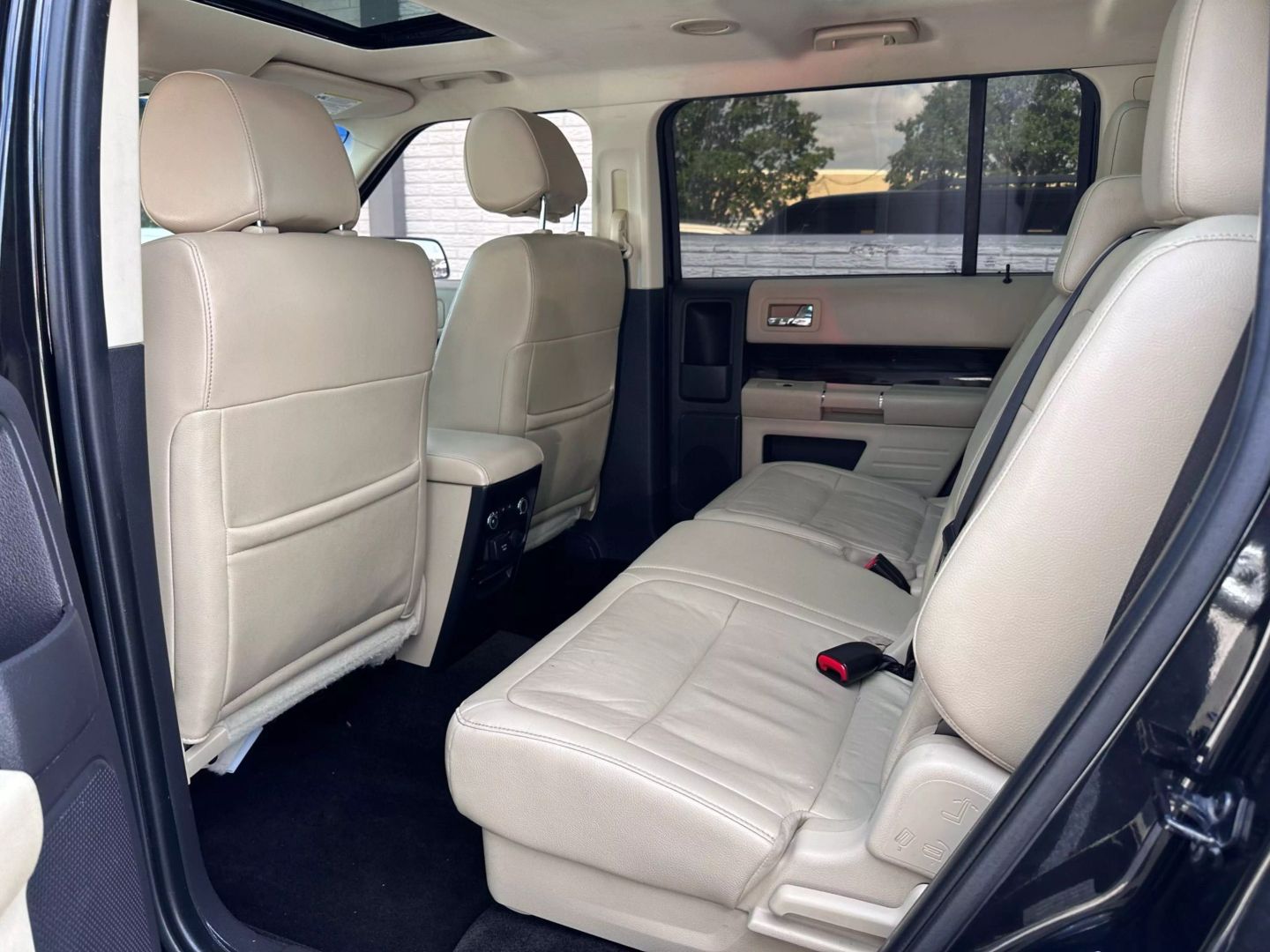 2014 Ford Flex - Image 16