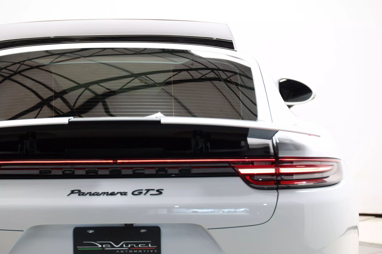 2020 Porsche Panamera - Image 65