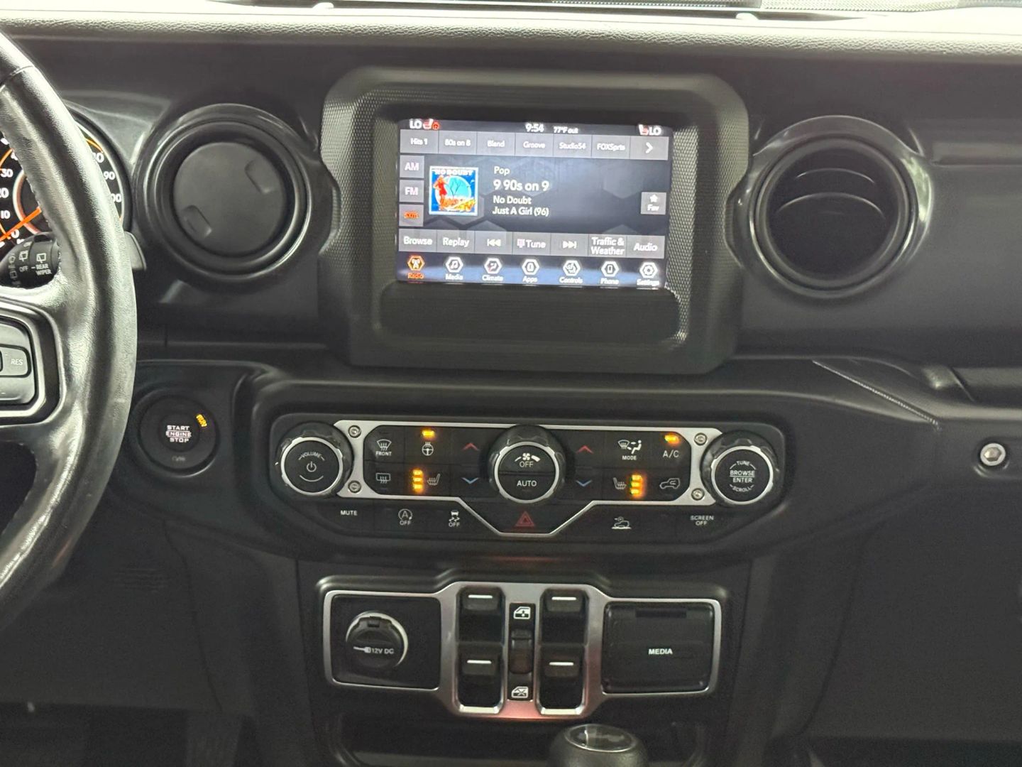 2021 Jeep Wrangler Unlimited - Image 28