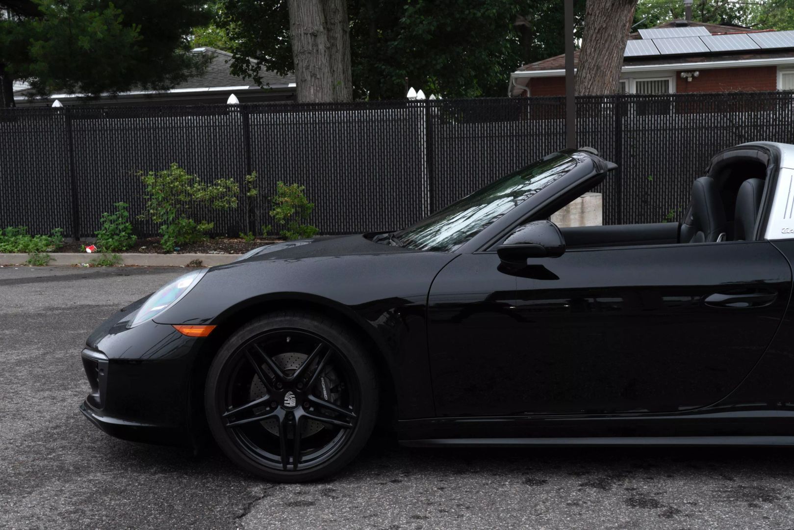2018 Porsche 911 - Image 17