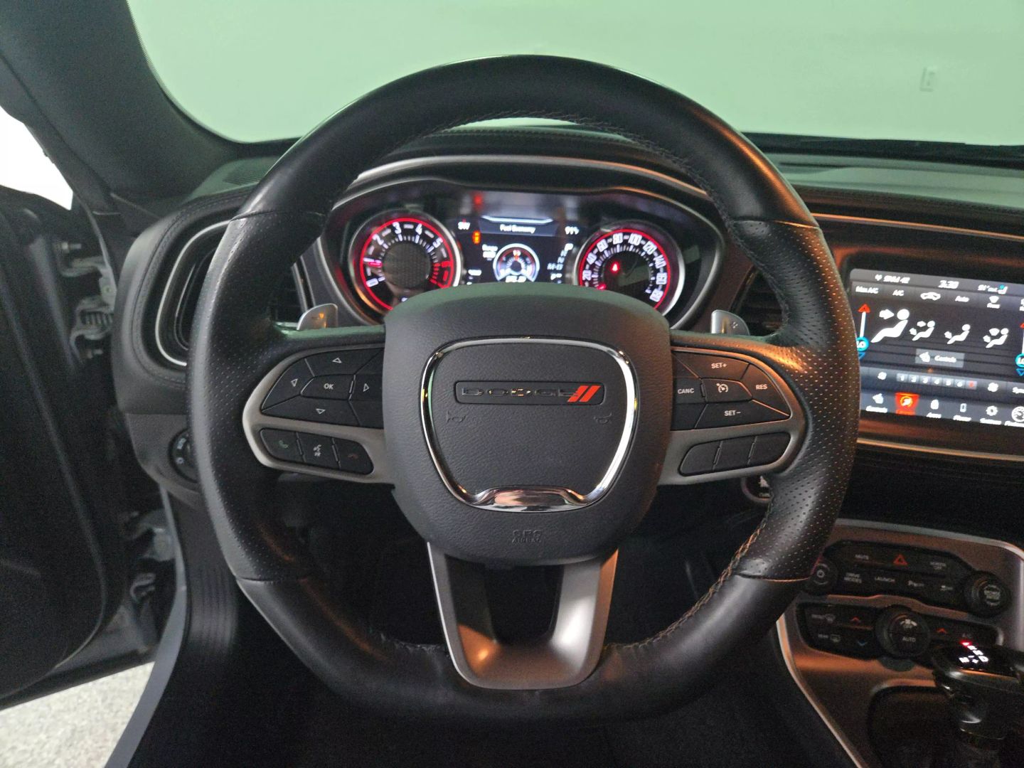 2020 Dodge Challenger - Image 18