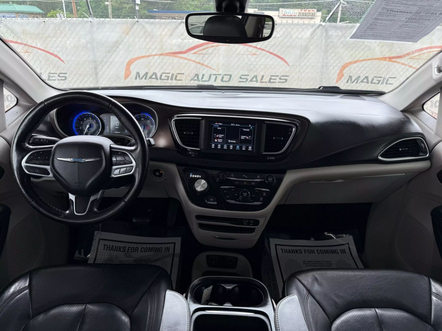 2019 Chrysler Pacifica - Image 26