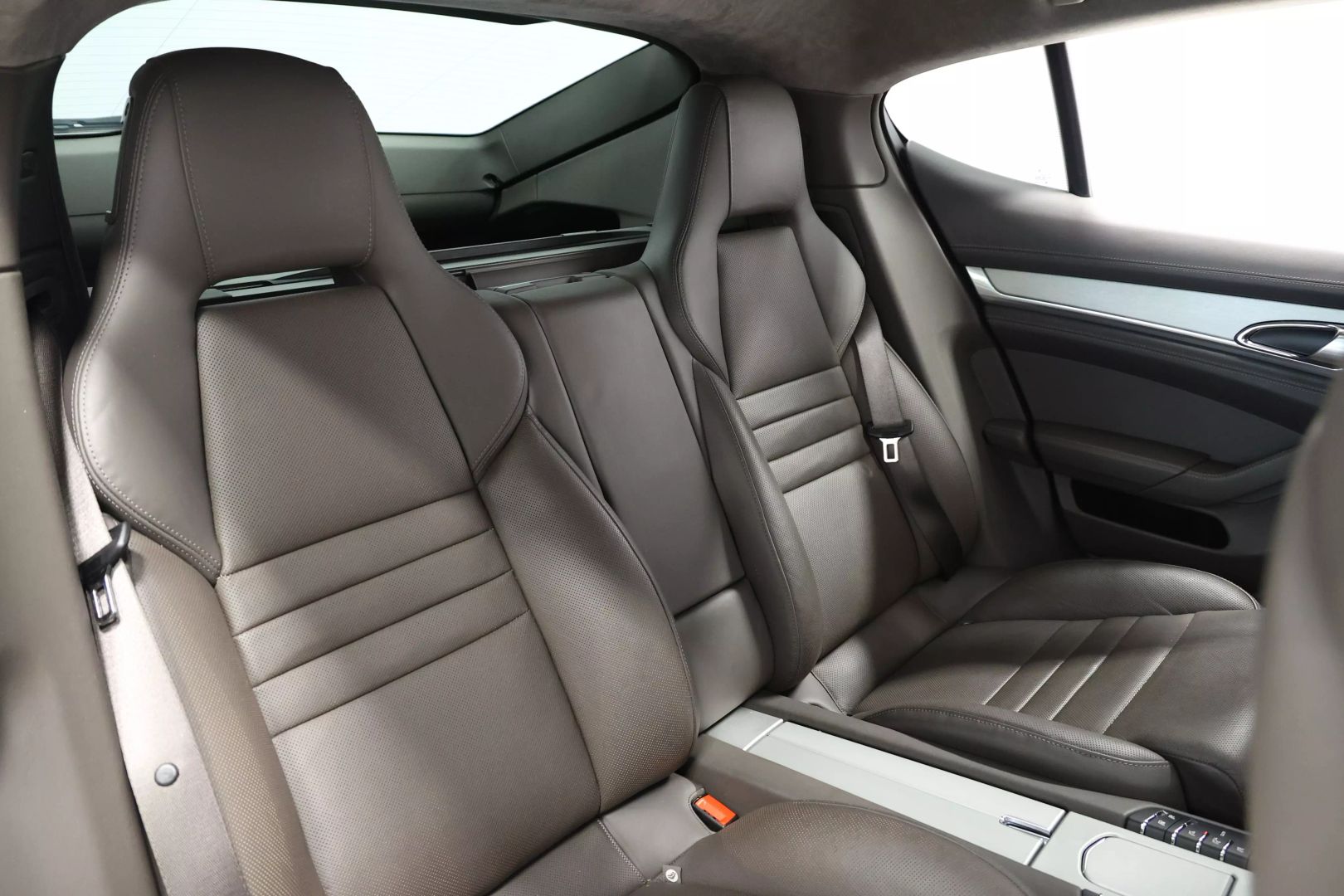 2014 Porsche Panamera - Image 85