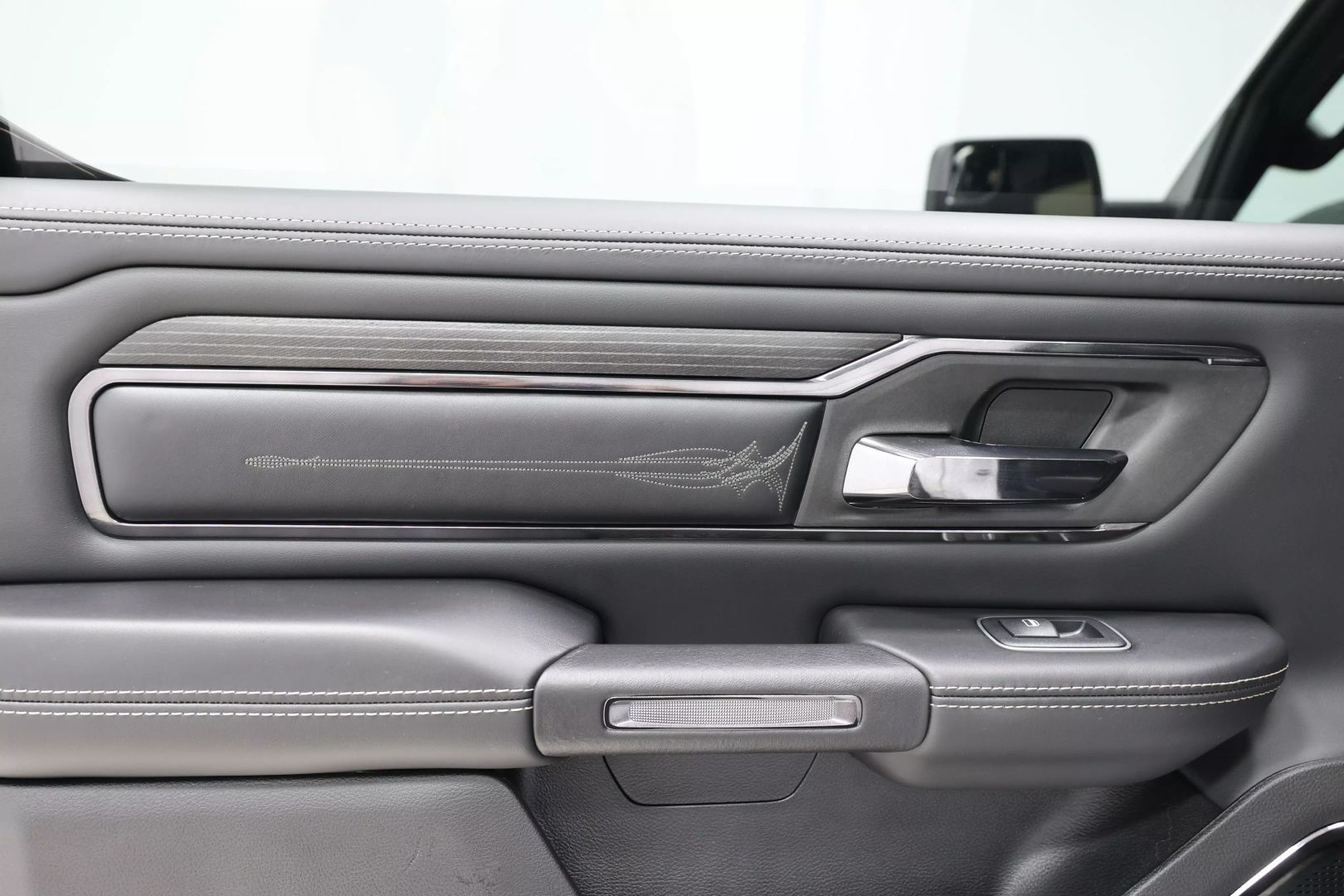 2023 Ram 1500 Crew Cab - Image 48