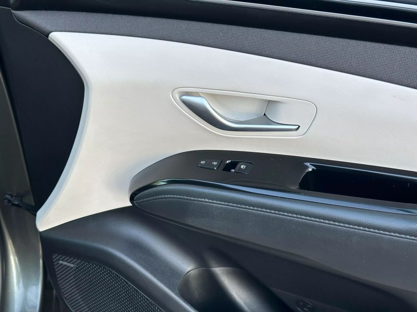 2023 Hyundai Tucson - Image 20