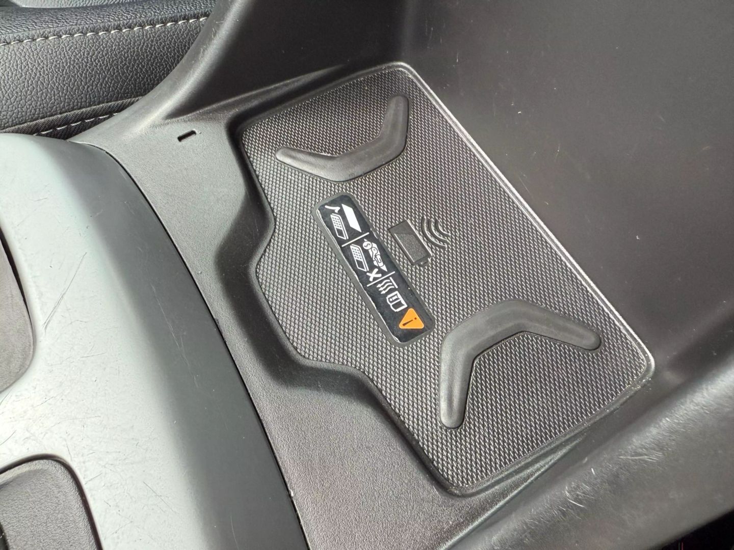 2018 Chevrolet Colorado Crew Cab - Image 34
