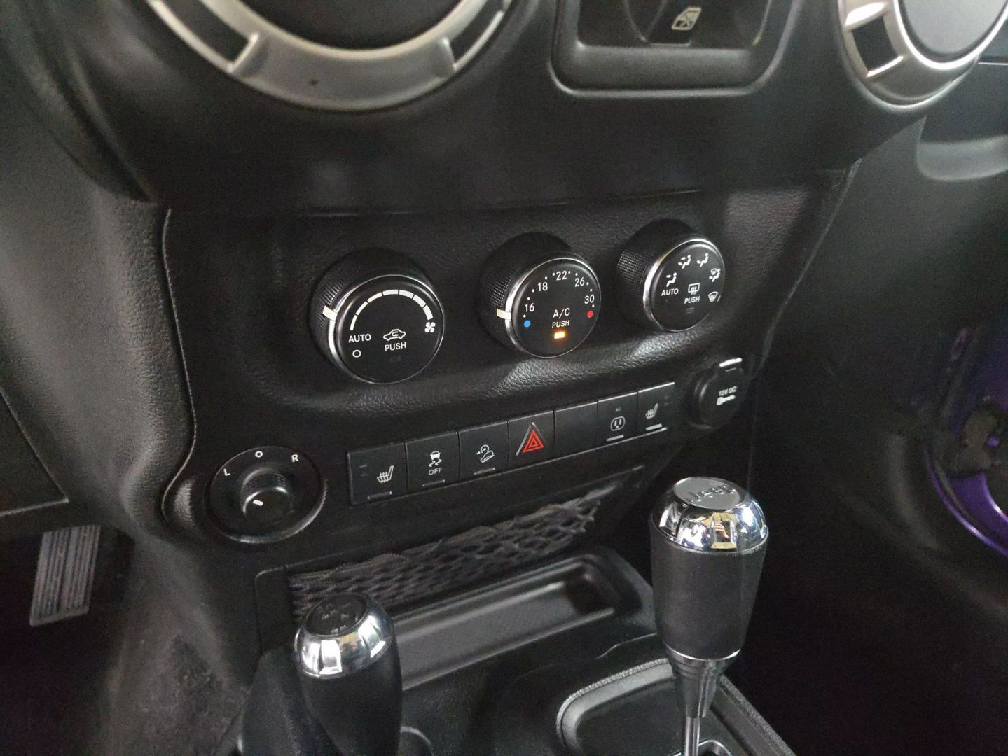 2018 Jeep Wrangler Unlimited - Image 26