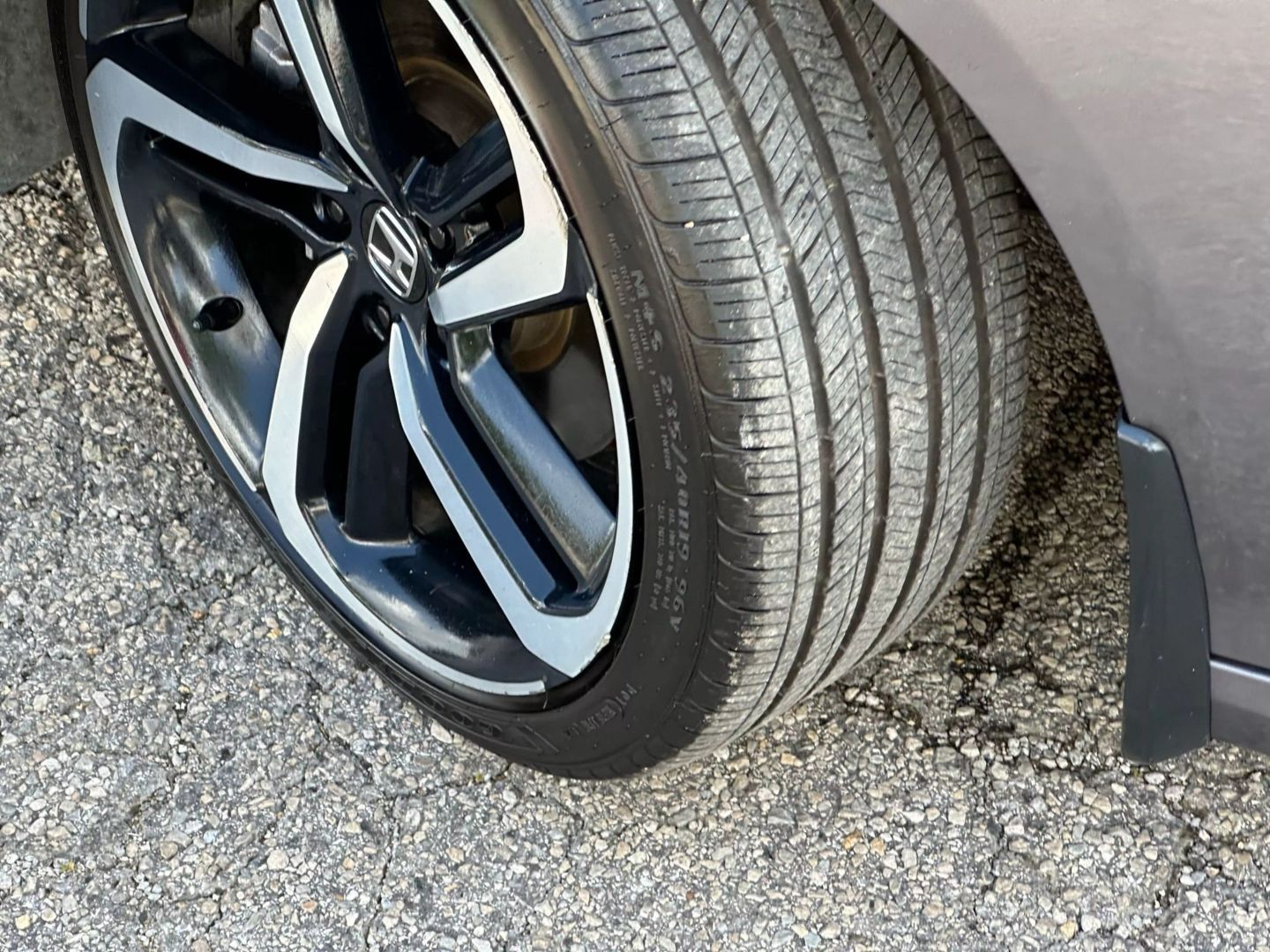 2018 Honda Accord - Image 36