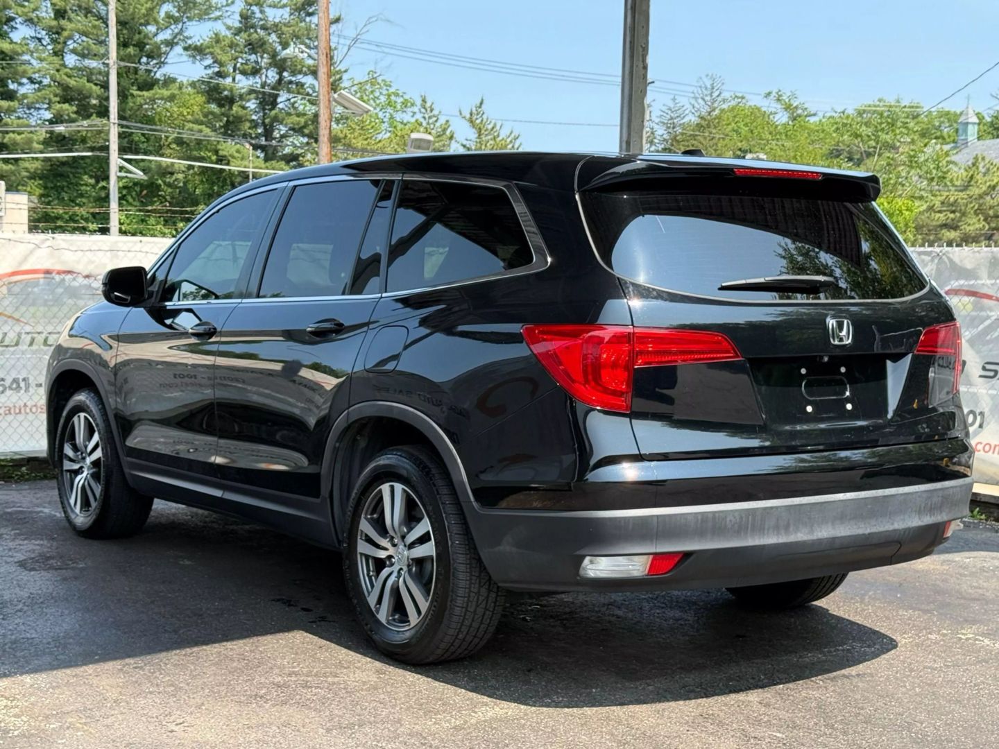 2018 Honda Pilot - Image 9
