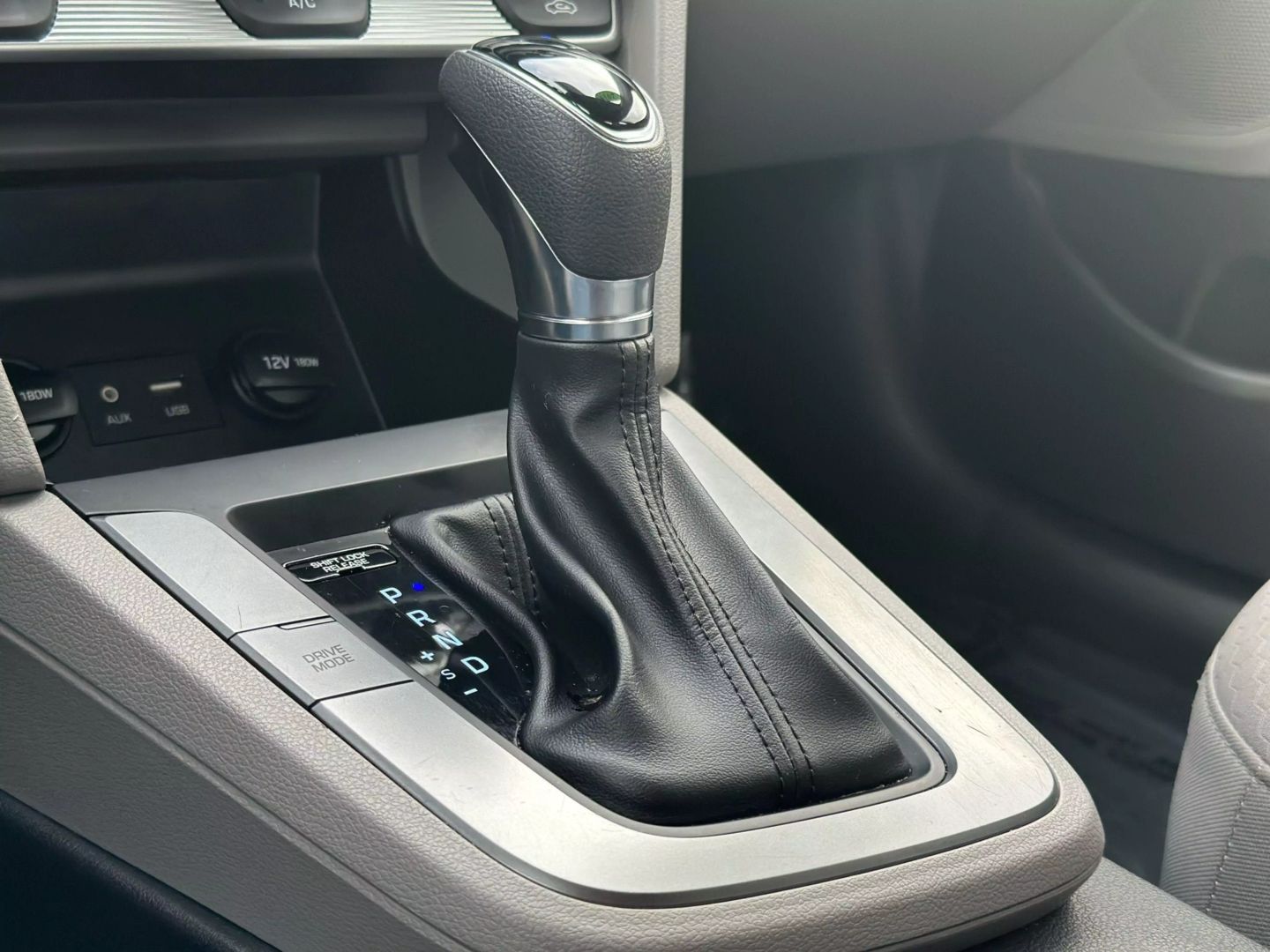 2019 HYUNDAI ELANTRA SEDAN 4-CYL, 2.0 LITER SE SEDAN 4D