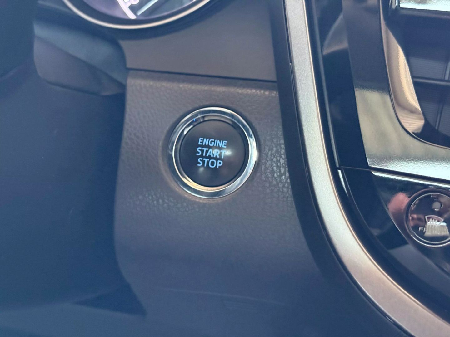 2022 Toyota Camry - Image 29