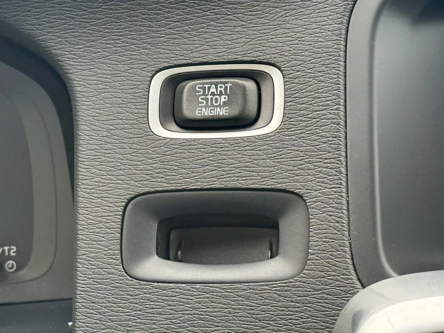 2013 Volvo S60 - Image 31