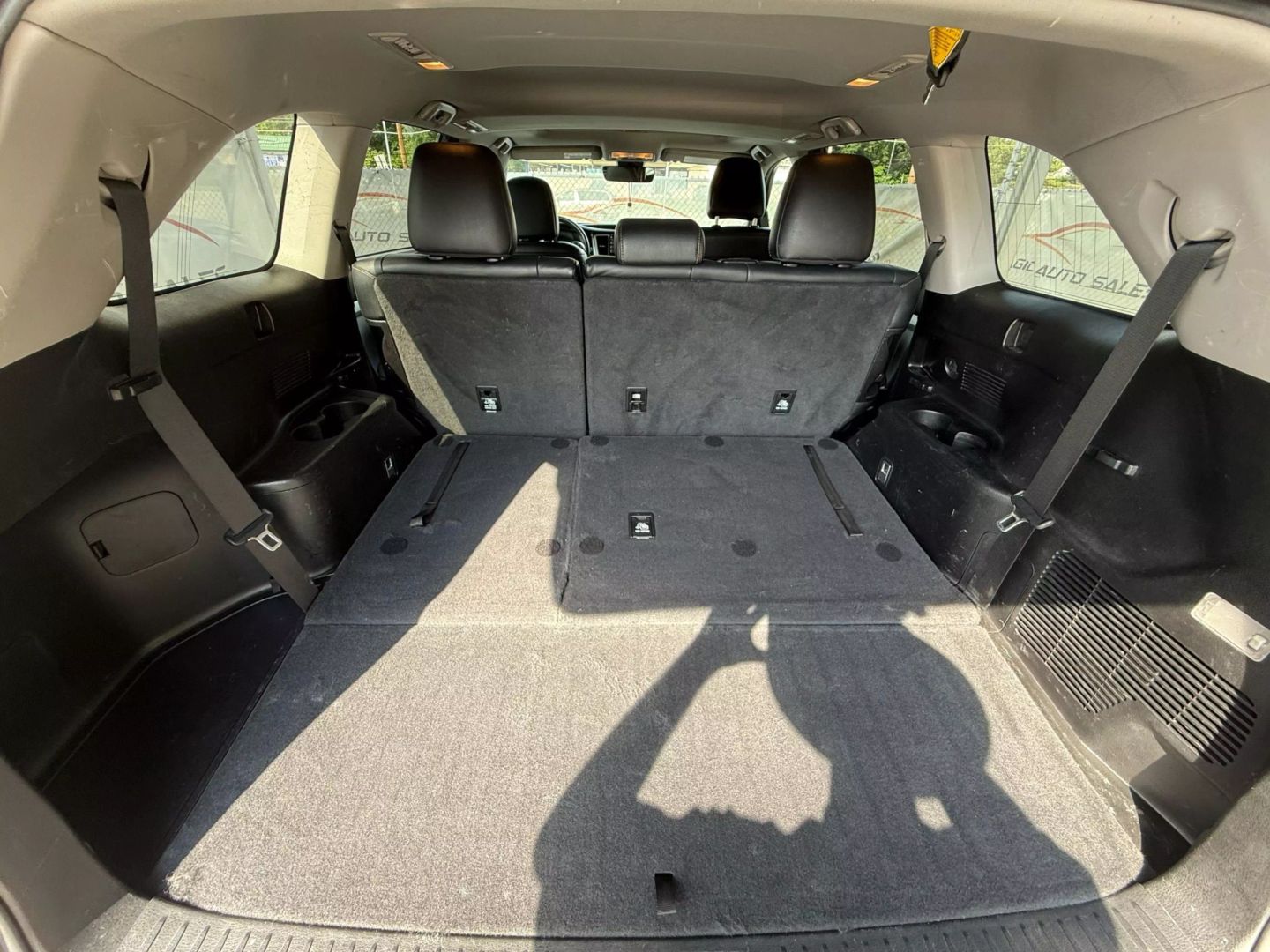 2018 Toyota Highlander - Image 22