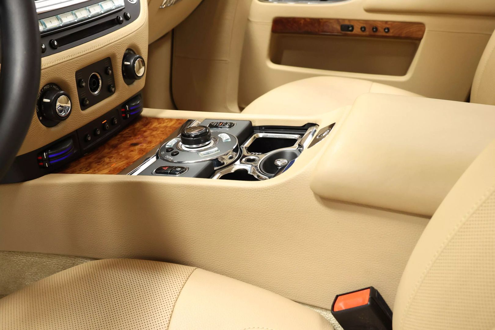 2010 Rolls-royce Ghost - Image 40