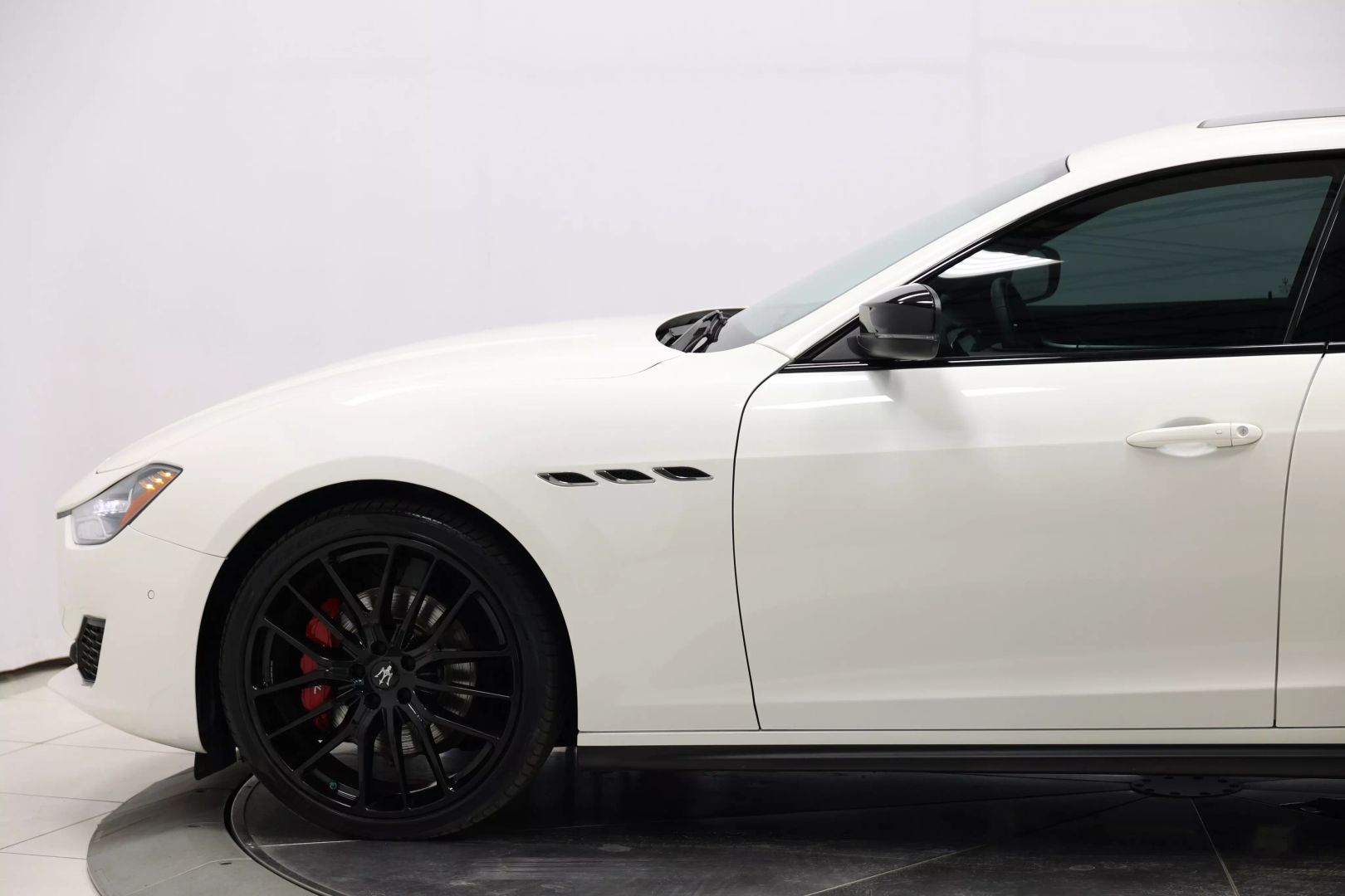 2020 Maserati Ghibli - Image 7