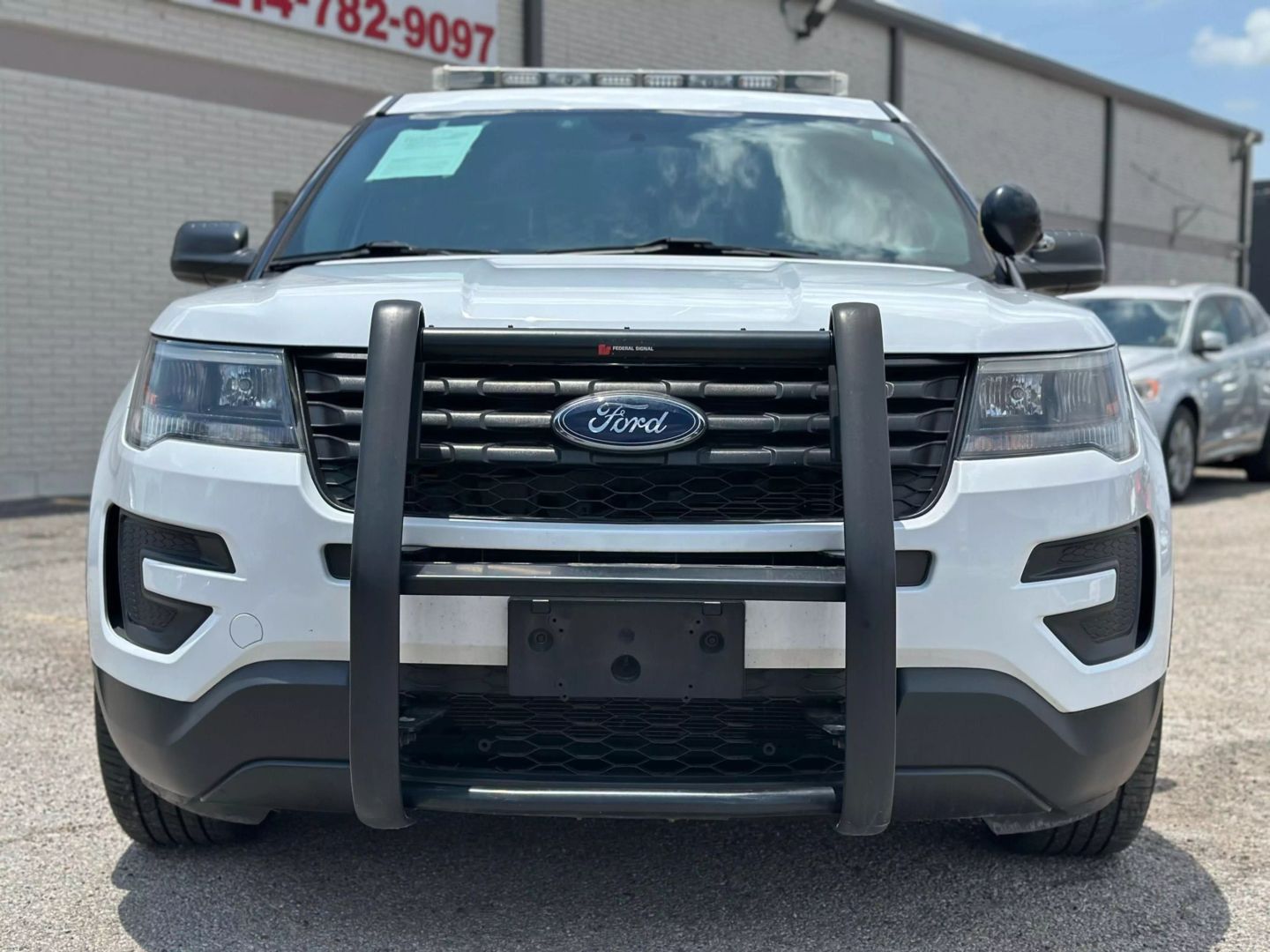 2019 Ford Explorer - Image 11
