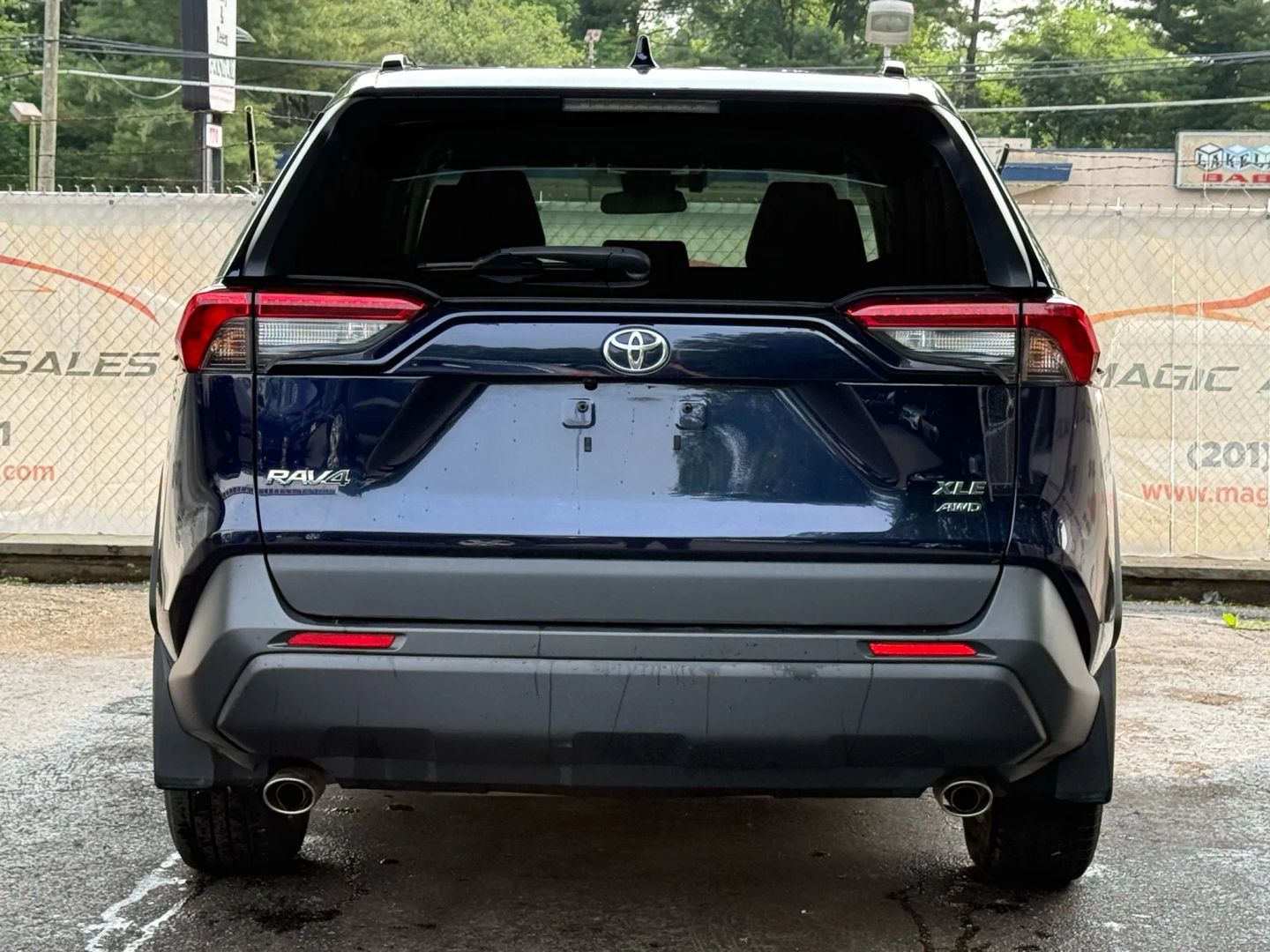 2019 Toyota Rav4 - Image 10