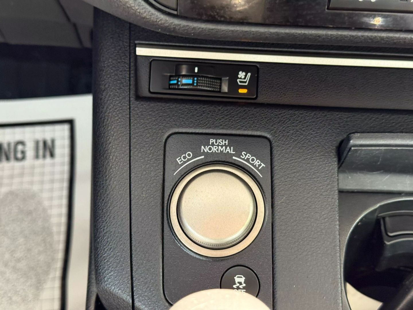 2014 Lexus Es - Image 29