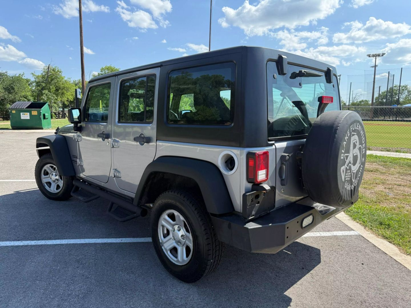 2015 Jeep Wrangler - Image 16