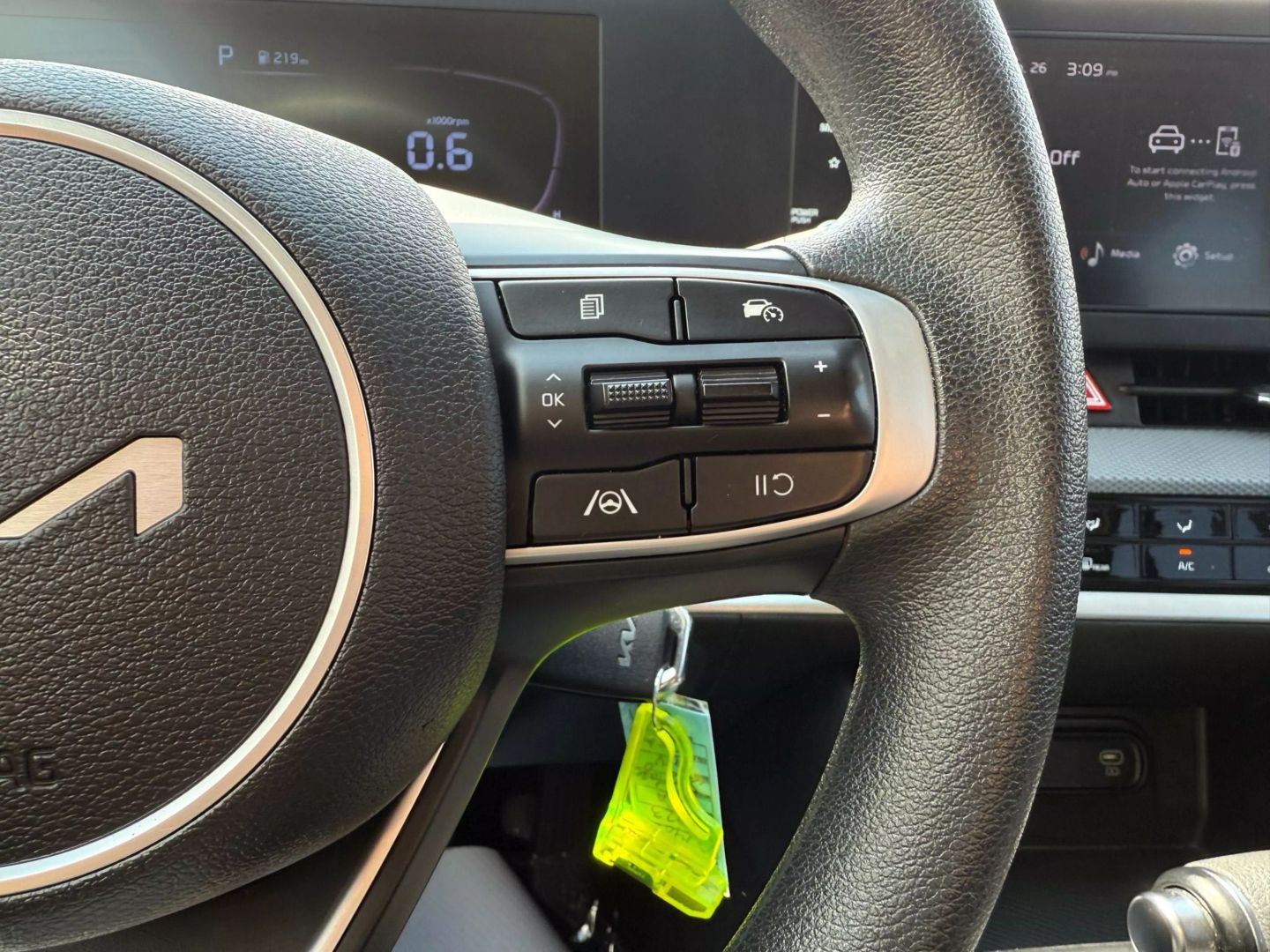 2023 Kia Sportage - Image 29