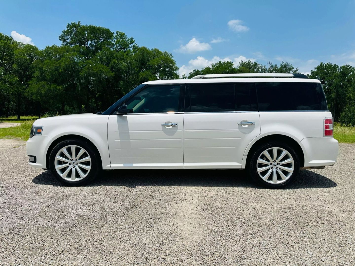 2017 Ford Flex - Image 2