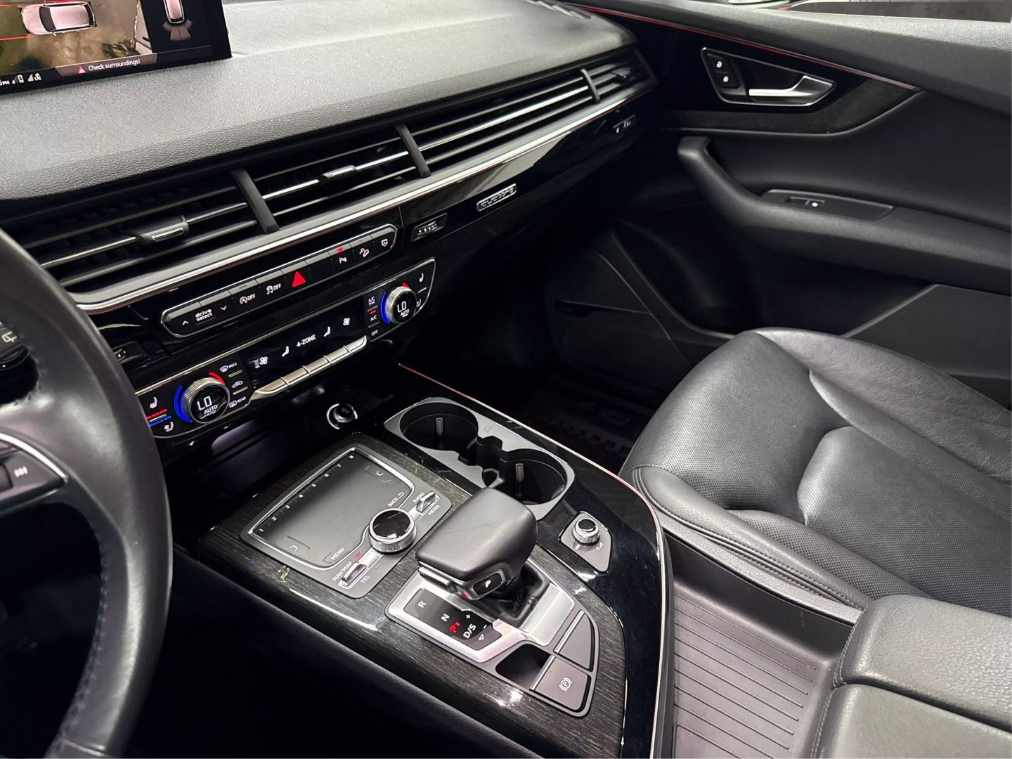 2018 Audi Q7 - Image 40