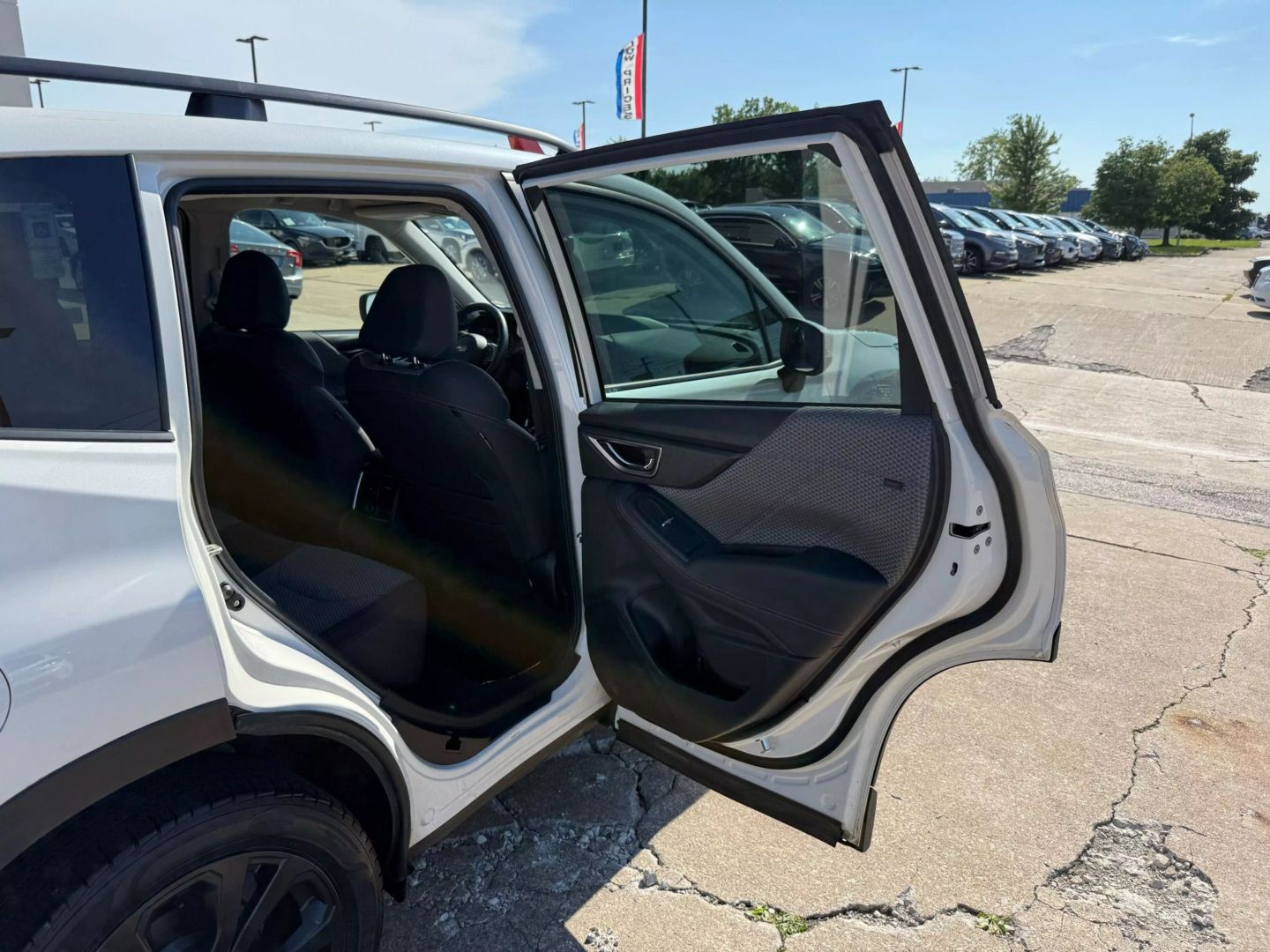 2020 Subaru Forester - Image 23