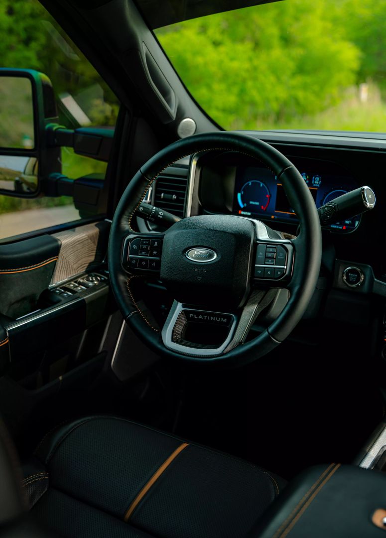 2024 Ford F350 Super Duty Crew Cab - Image 20