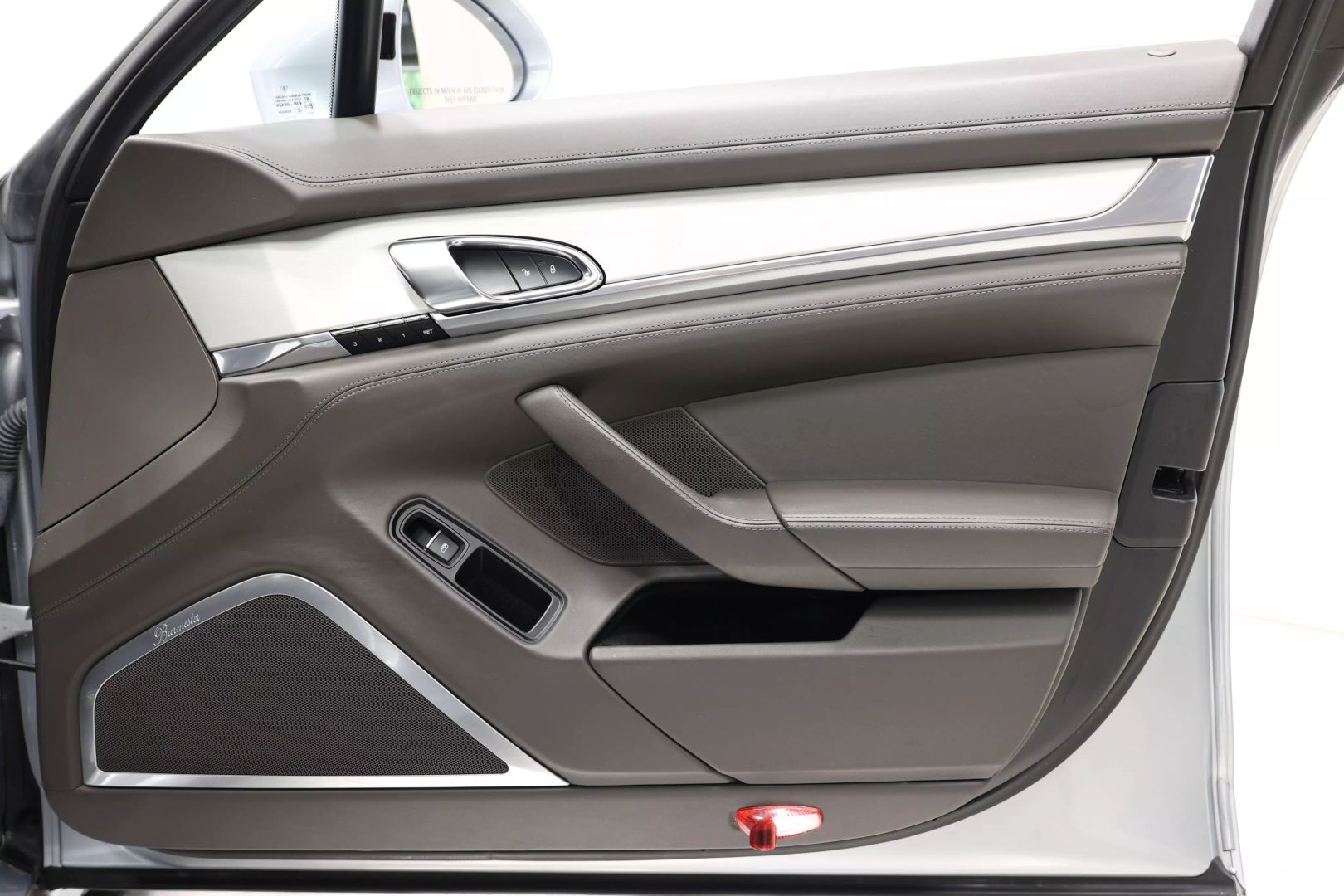 2014 Porsche Panamera - Image 100