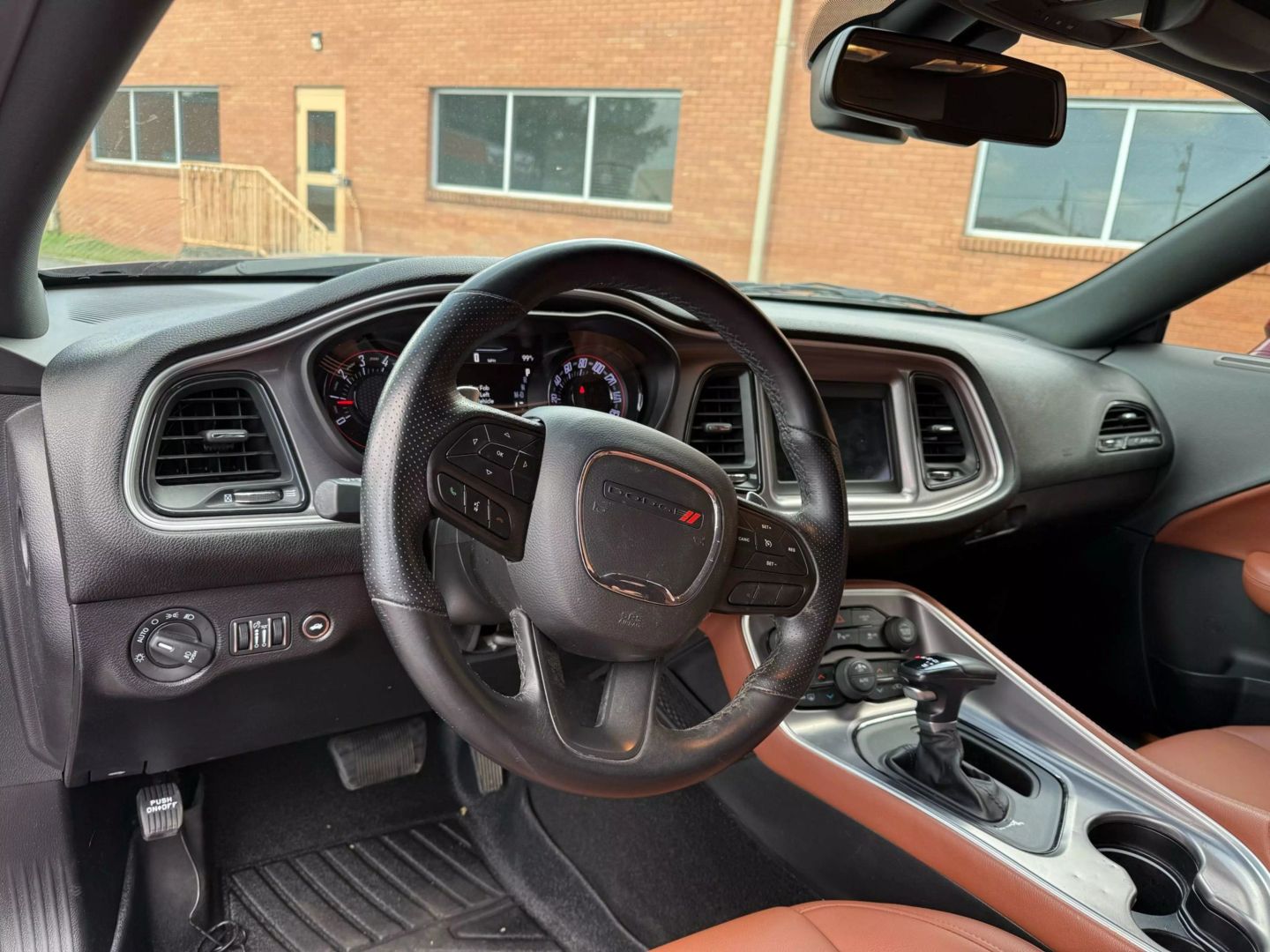2021 Dodge Challenger - Image 16