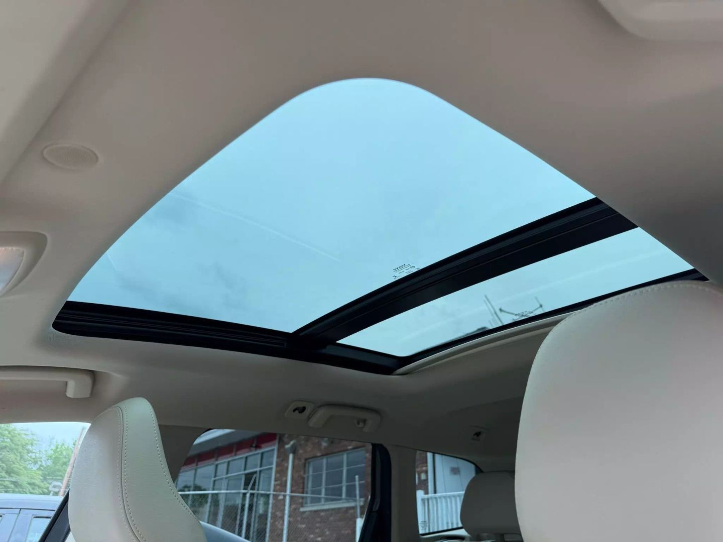 2016 Volvo Xc60 - Image 39