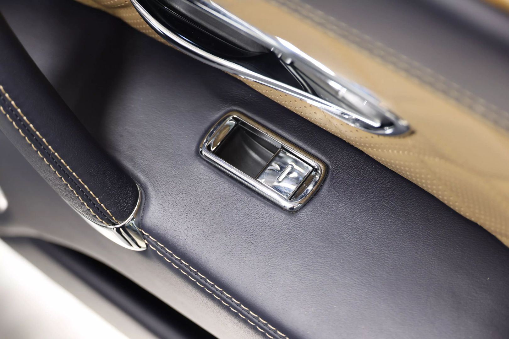 2017 Bentley Flying Spur - Image 89