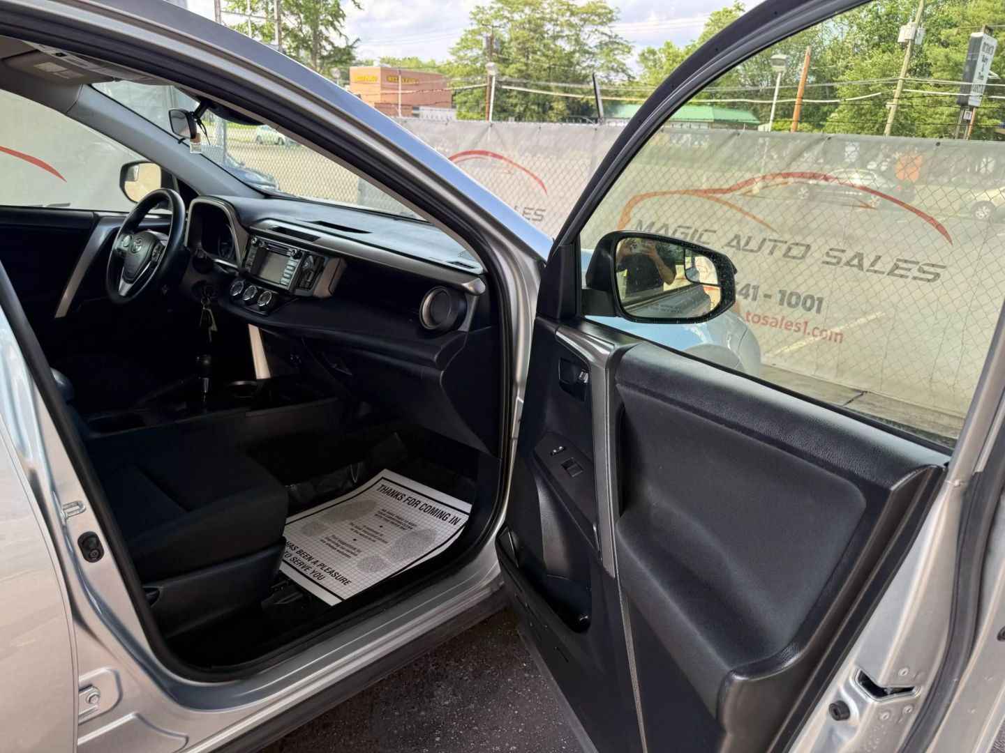 2018 Toyota Rav4 - Image 23