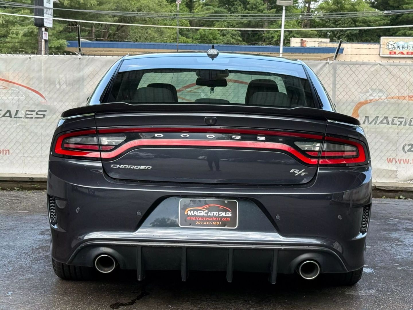 2019 Dodge Charger - Image 12