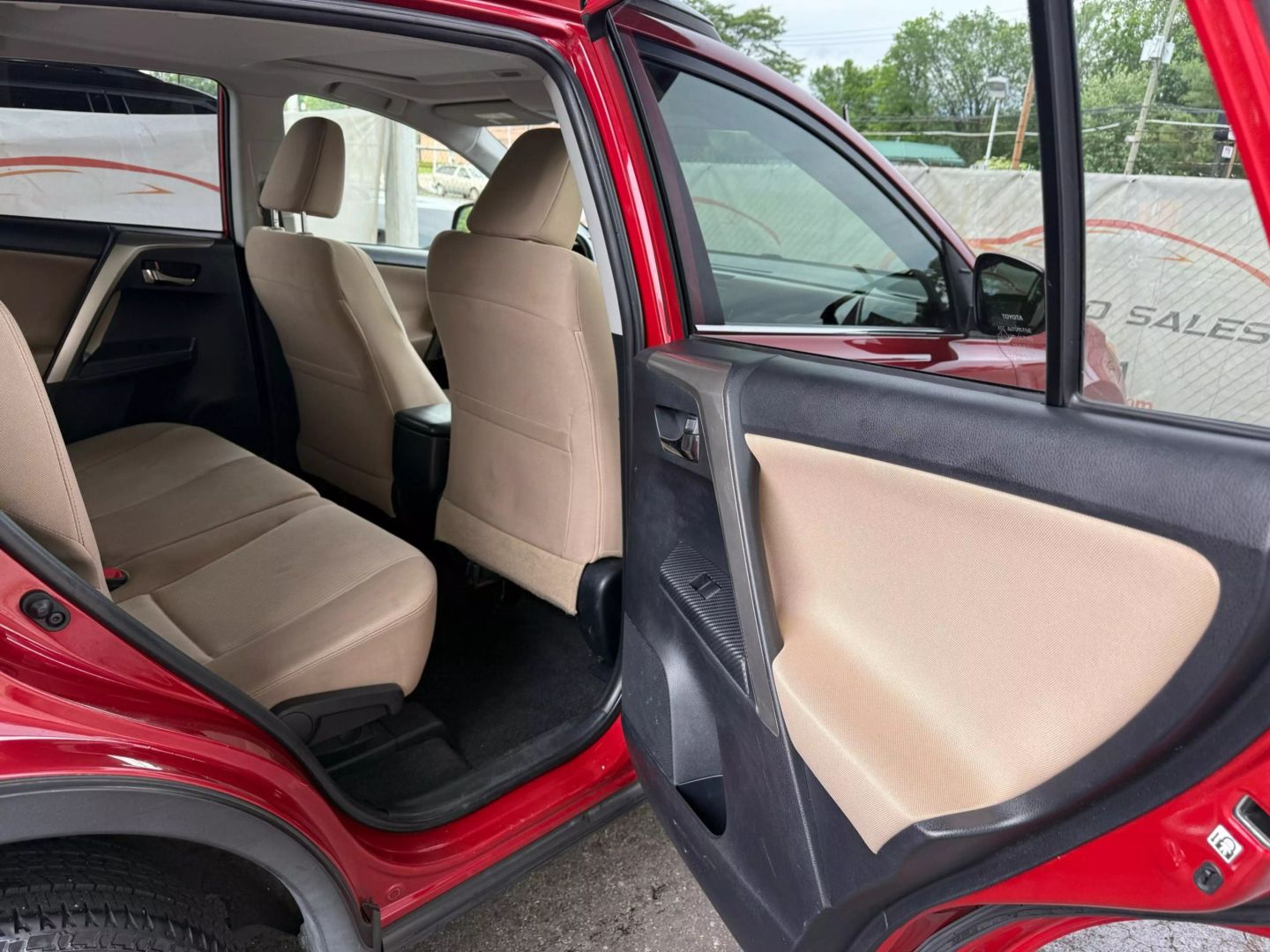 2014 Toyota Rav4 - Image 21