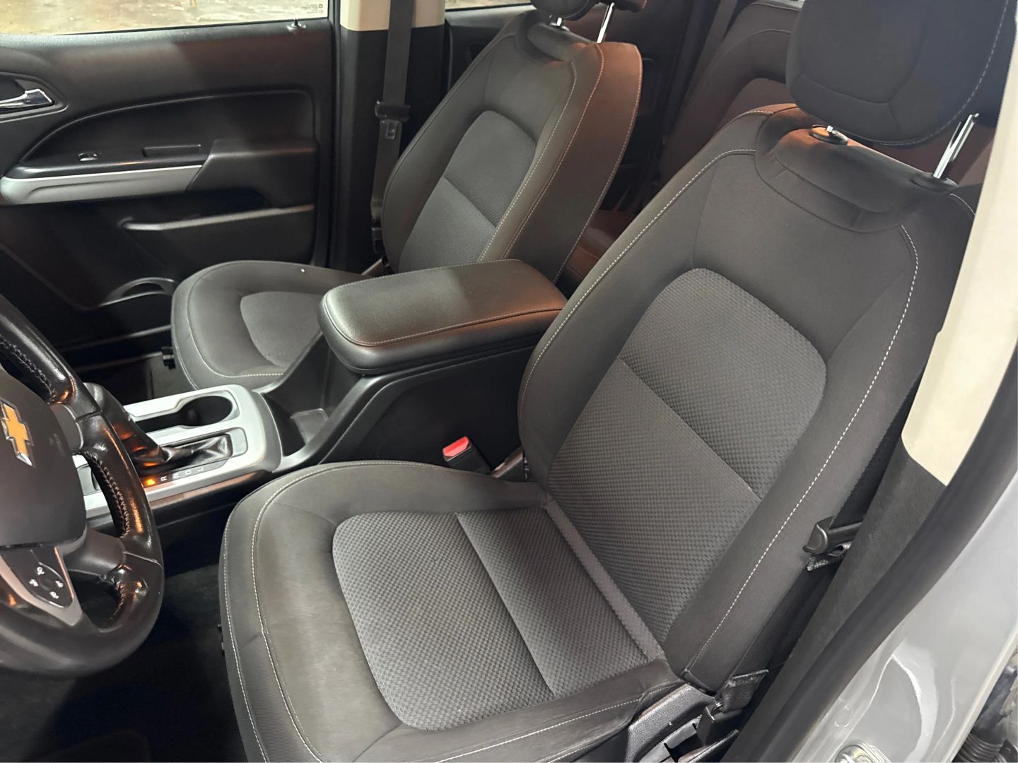 2018 Chevrolet Colorado Crew Cab - Image 26