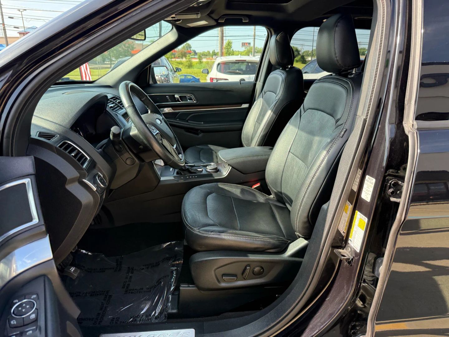2019 Ford Explorer - Image 20