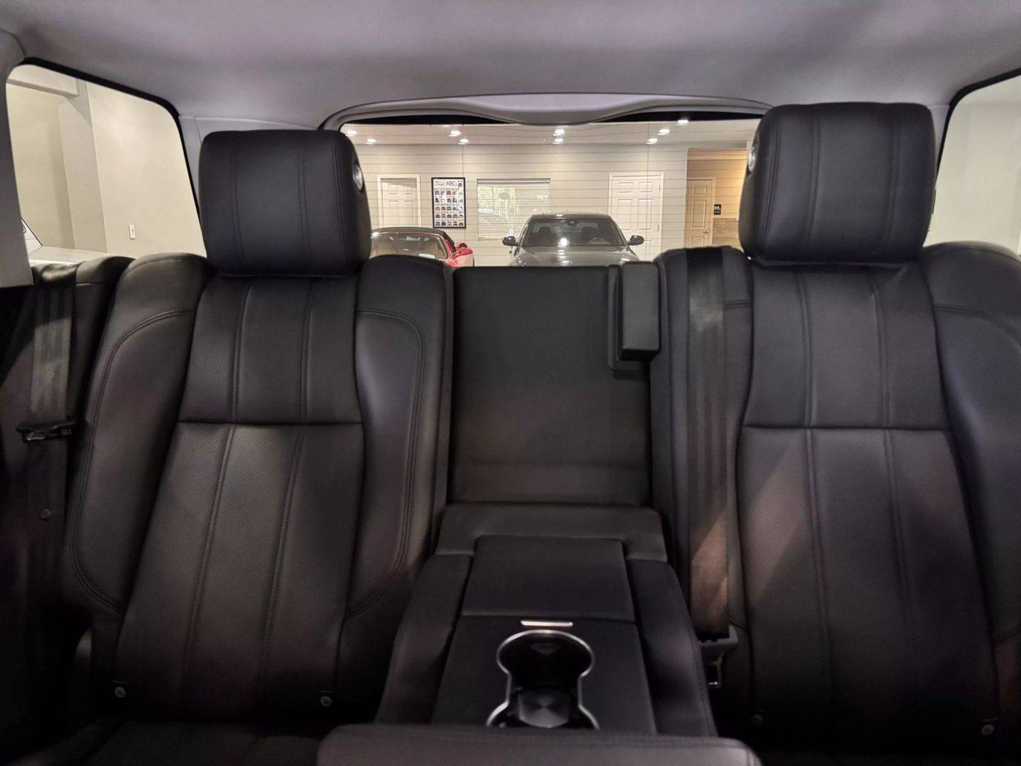 2017 Land Rover Range Rover Hse Sport Utility 4d - Image 18