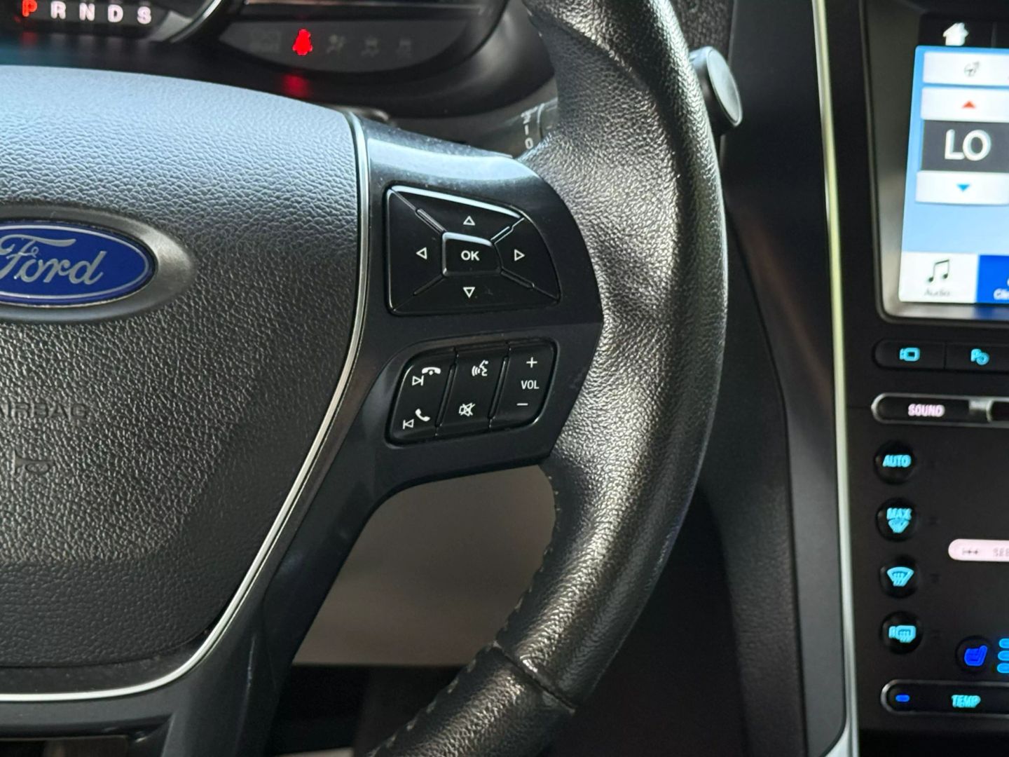 2018 Ford Explorer - Image 37