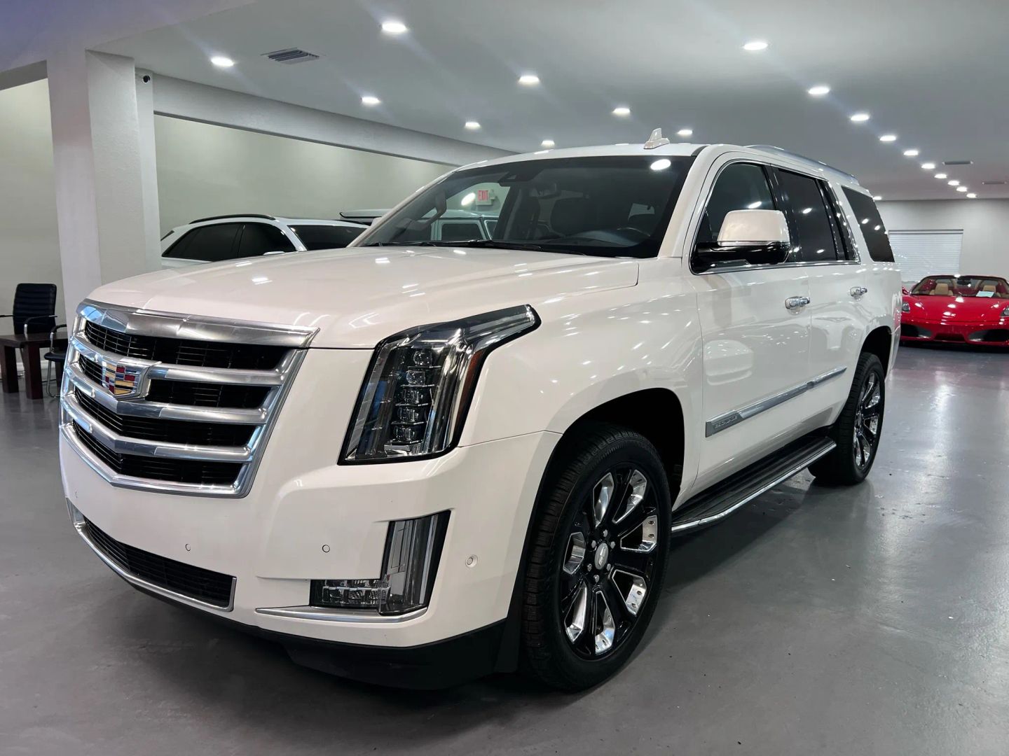 2019 Cadillac Escalade Luxury Sport Utility 4d - Image 3