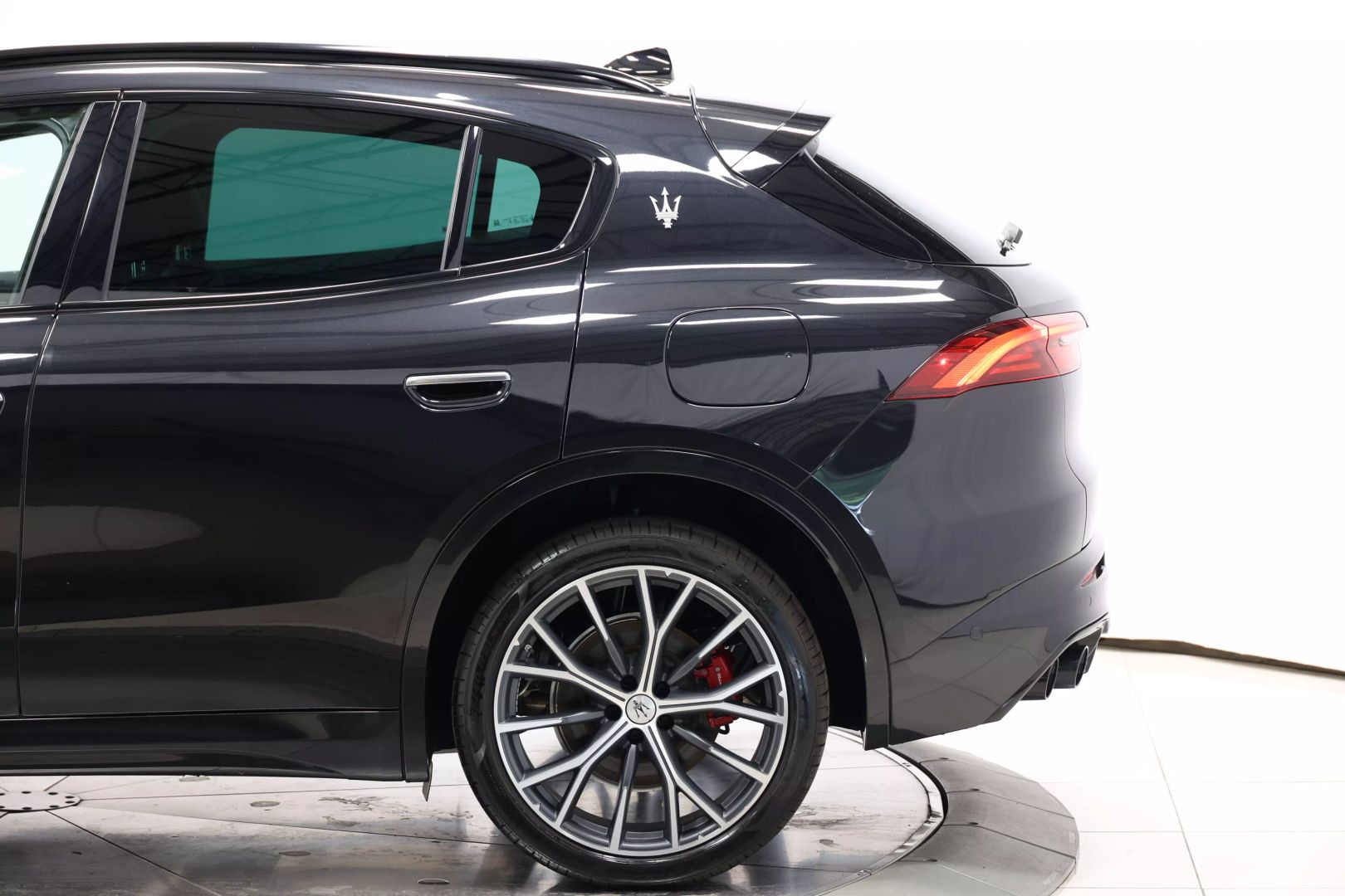 2023 Maserati Grecale - Image 8