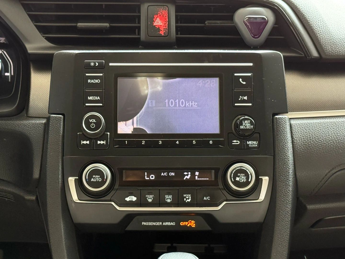 2019 Honda Civic - Image 28