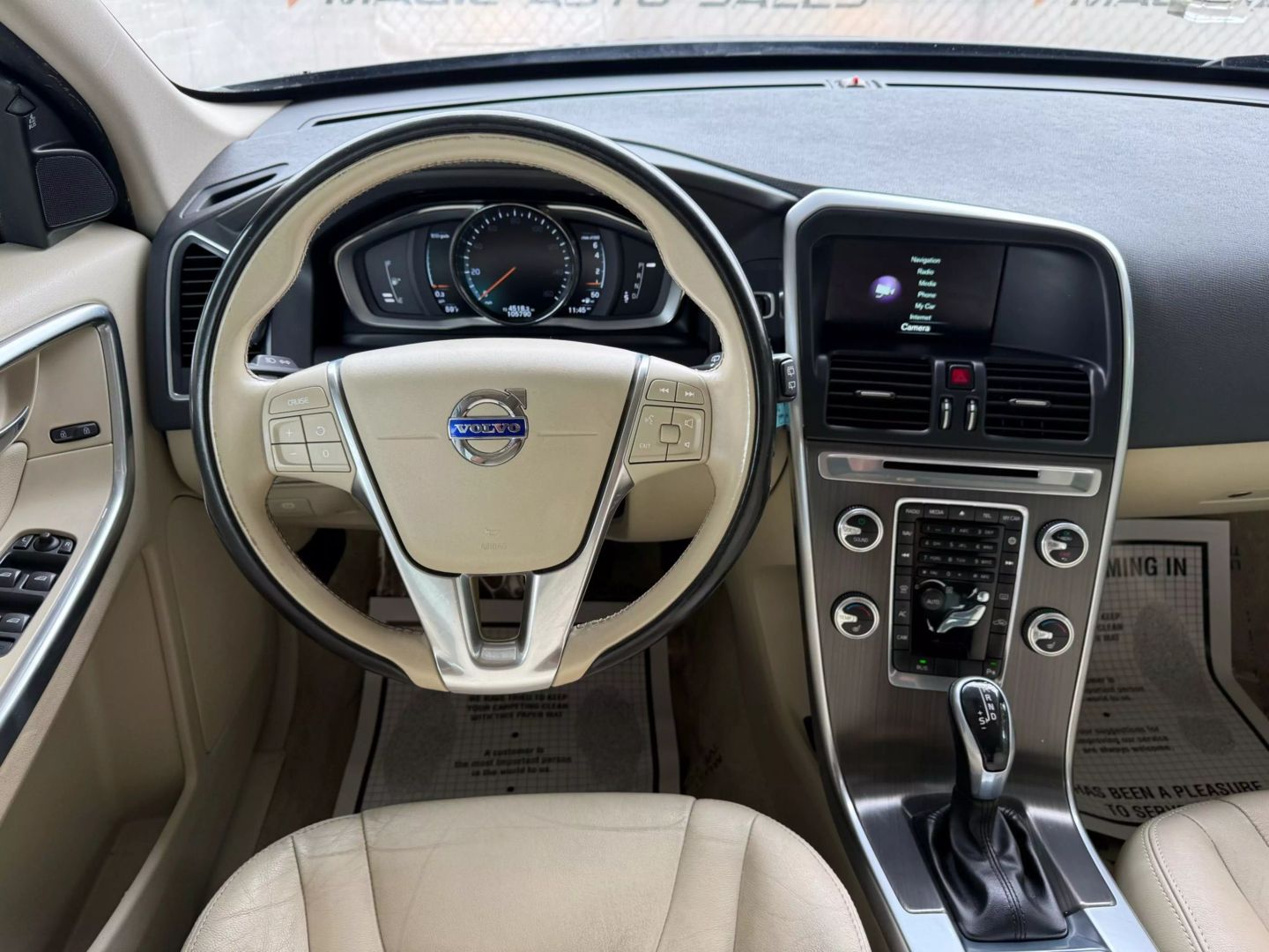 2016 Volvo Xc60 - Image 32