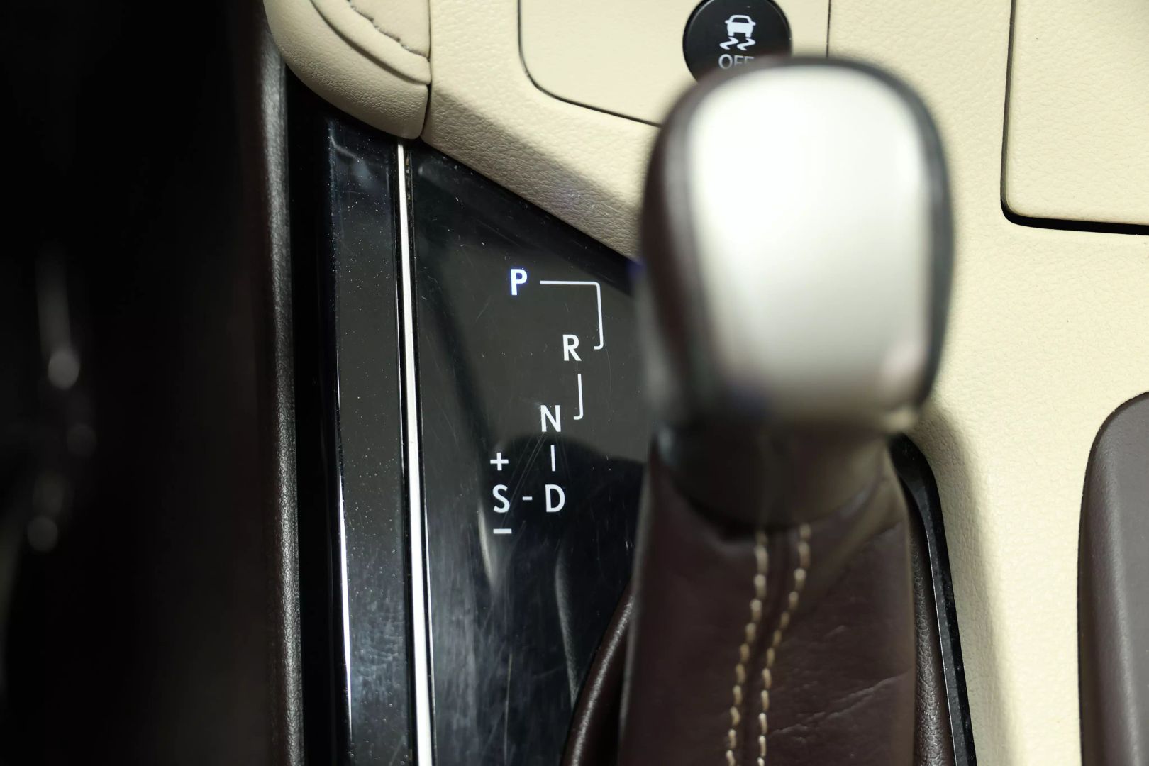 2016 Lexus Es - Image 45