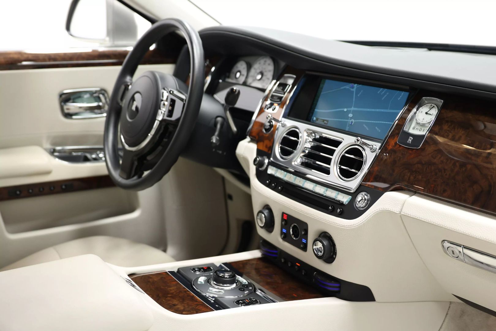 2012 Rolls-royce Ghost - Image 110