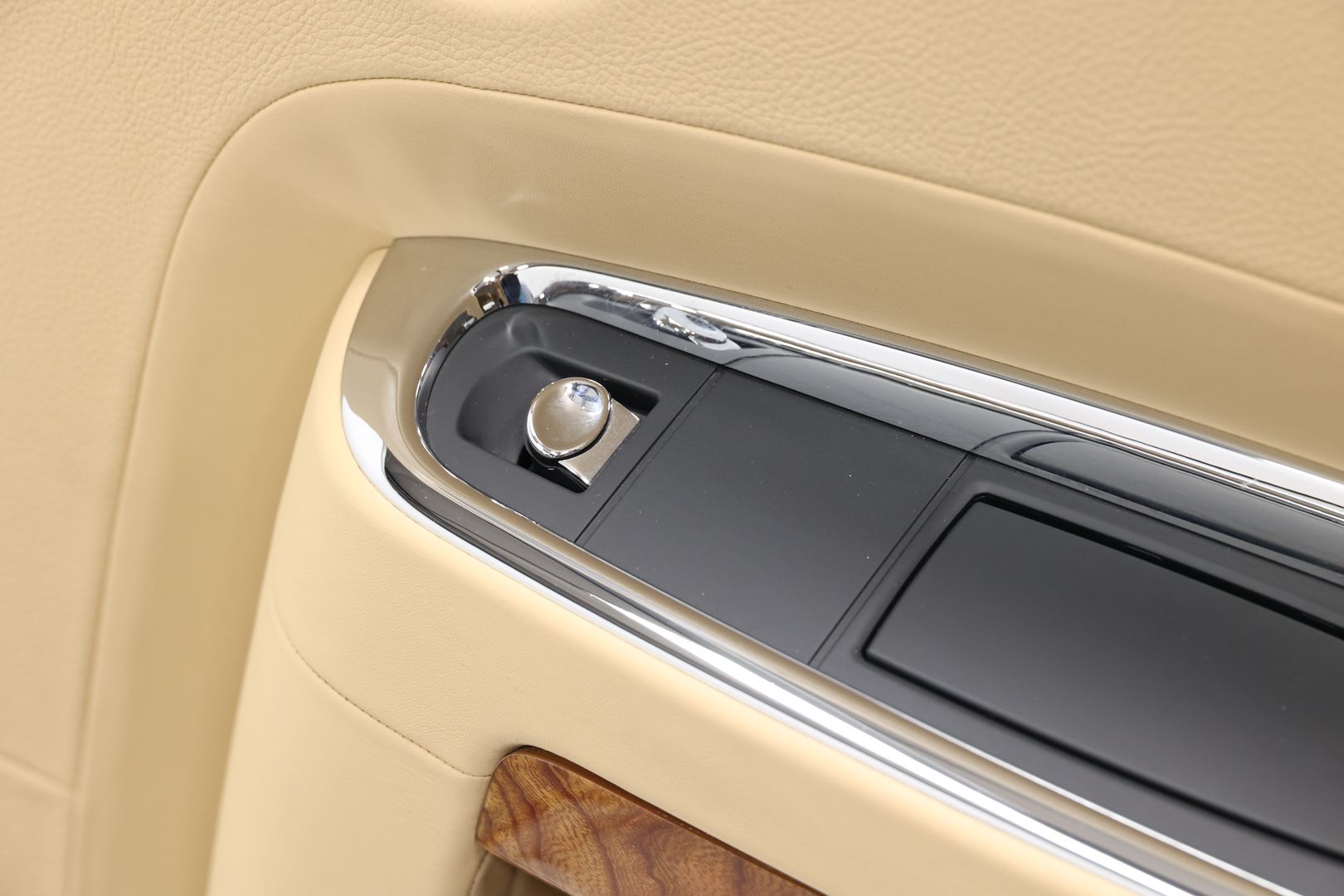 2010 Rolls-royce Ghost - Image 71
