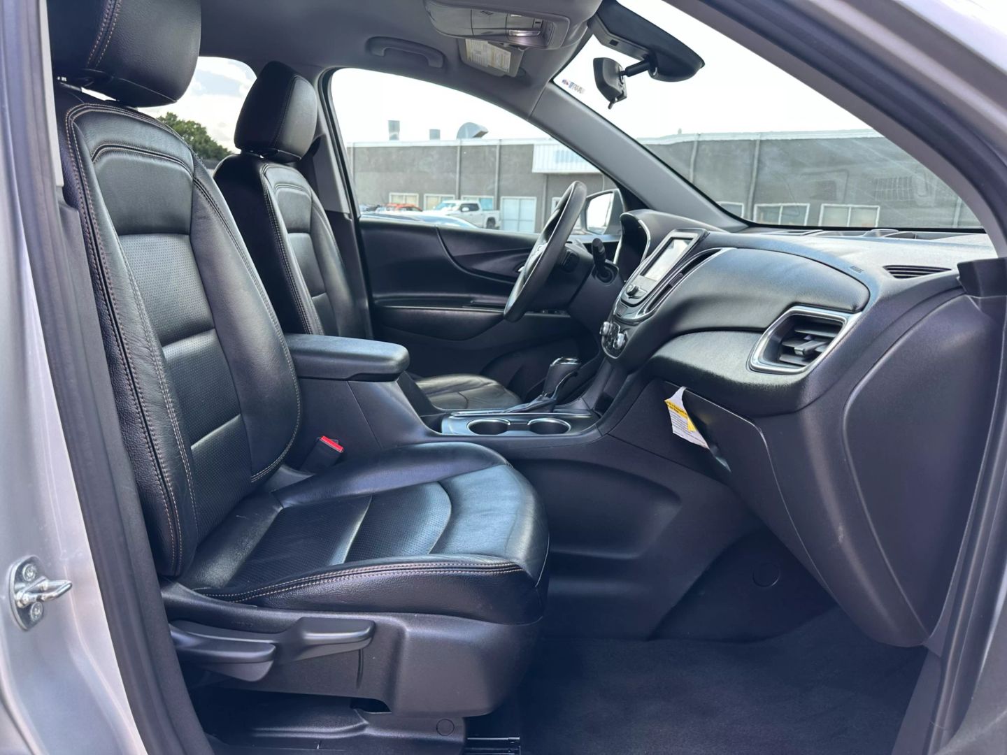 2021 Chevrolet Equinox - Image 21