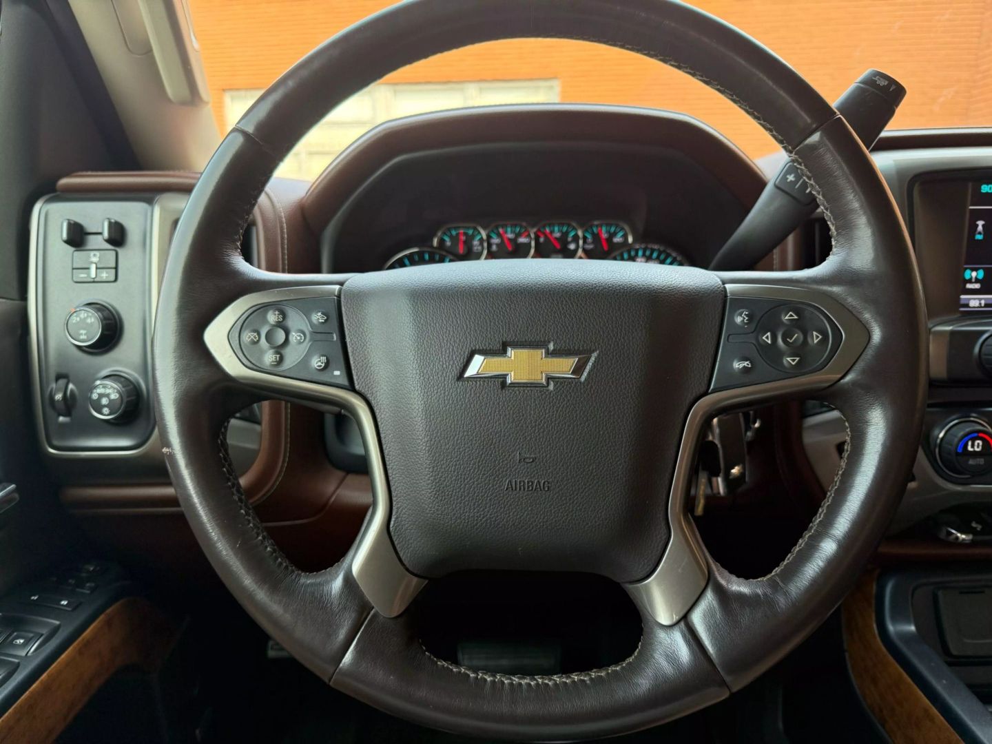 2016 Chevrolet Silverado 2500 Hd Crew Cab - Image 18